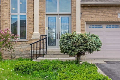 116 Watercrest Drive, Hamilton, Ontario image-0-3