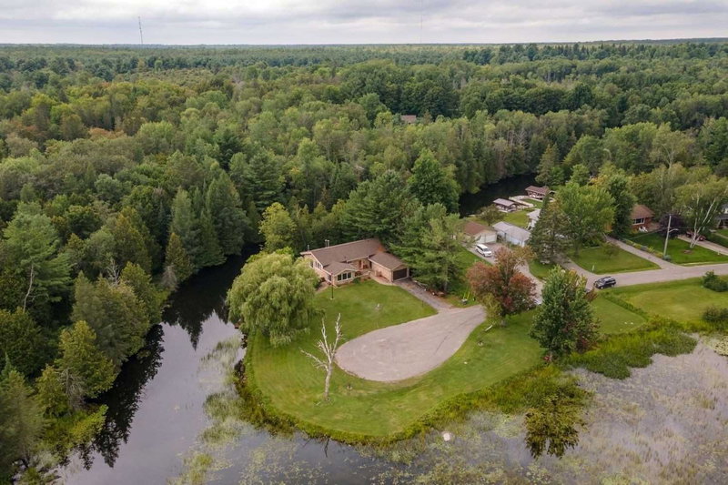 102 Albert St, Kawartha Lakes, K0M 1K0 | Image 2