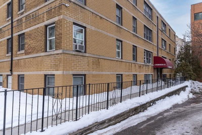 Condo sold at 8-4 Robinson Street, Hamilton, Ontario, L8P 1Y5 - Durand - MLS: X5528402