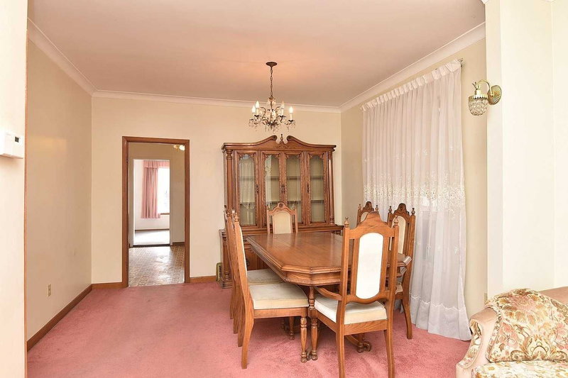 20 Somerset Ave E, Hamilton, L8L 2L5 | Image 2