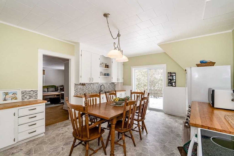 155 Colborne St, Kawartha Lakes, K0M1N0 | Image 3