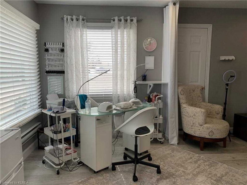 232 Main St, Kawartha Lakes, K0M 1A0 | Image 3