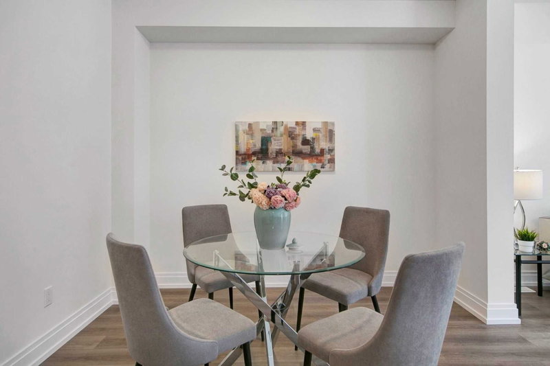 37 Westfield Cres, Hamilton, L8B1Y1 | Image 2