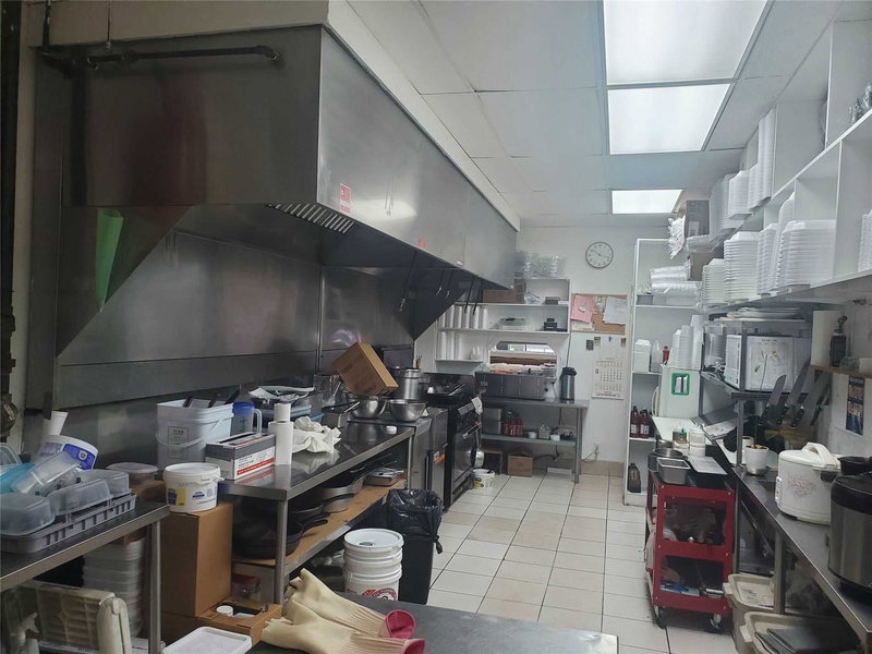 5 - 301 Fruitland Rd, Hamilton, L8E5M1 | Image 2