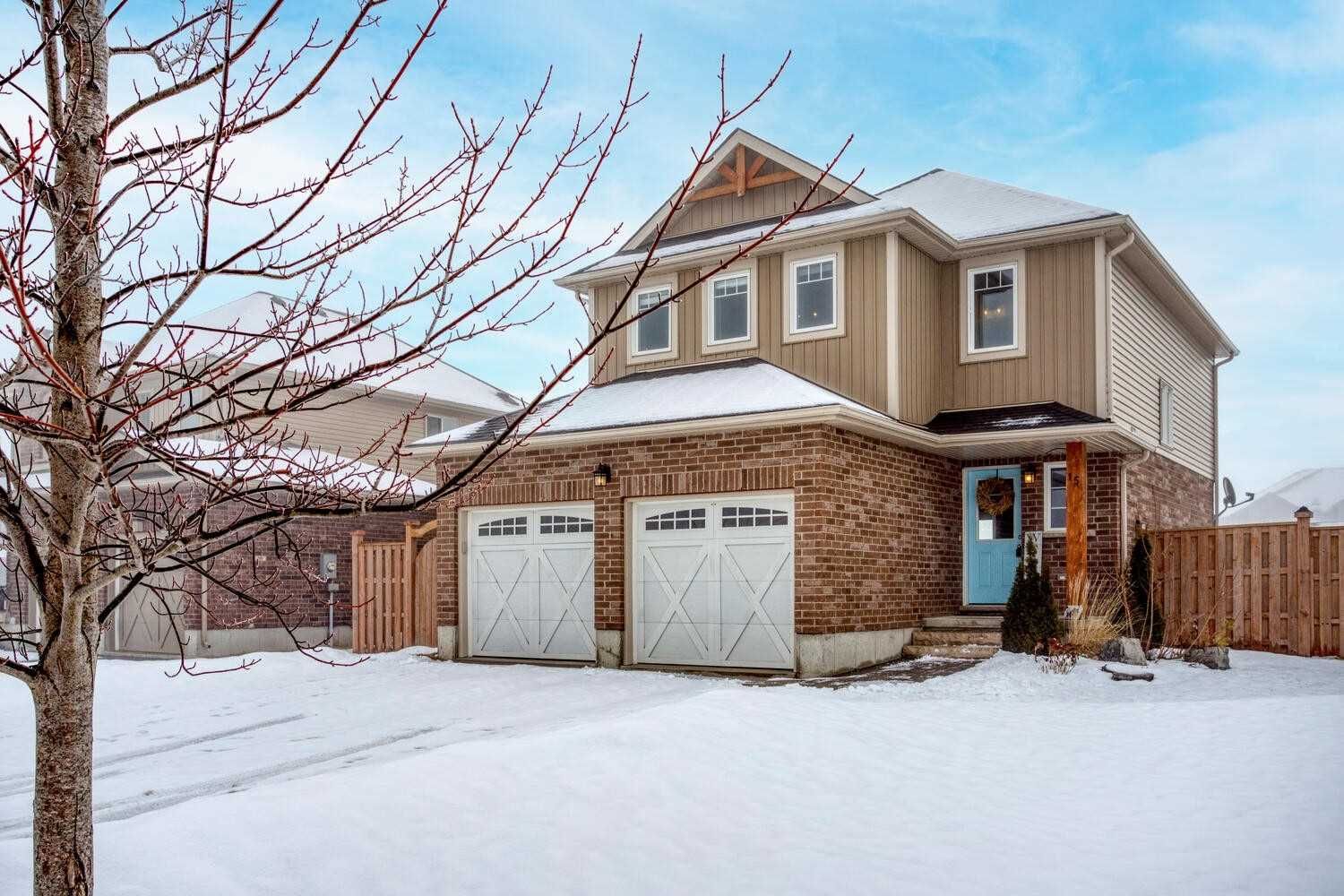 Detached House sold at 15 Green Street, Mapleton, Ontario, N0G 1P0 - Drayton - MLS: X5540171
