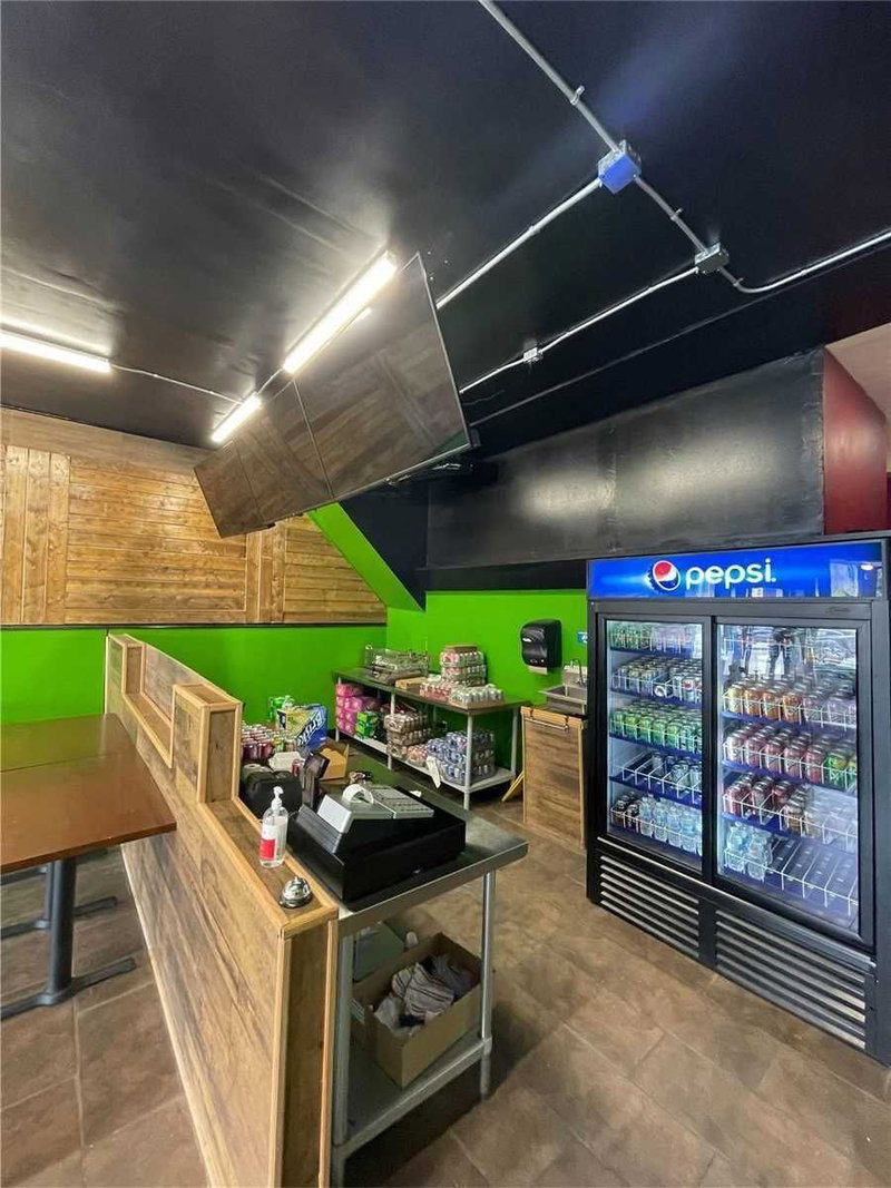 694 Dundas St, Woodstock, N4S1E6 | Image 2