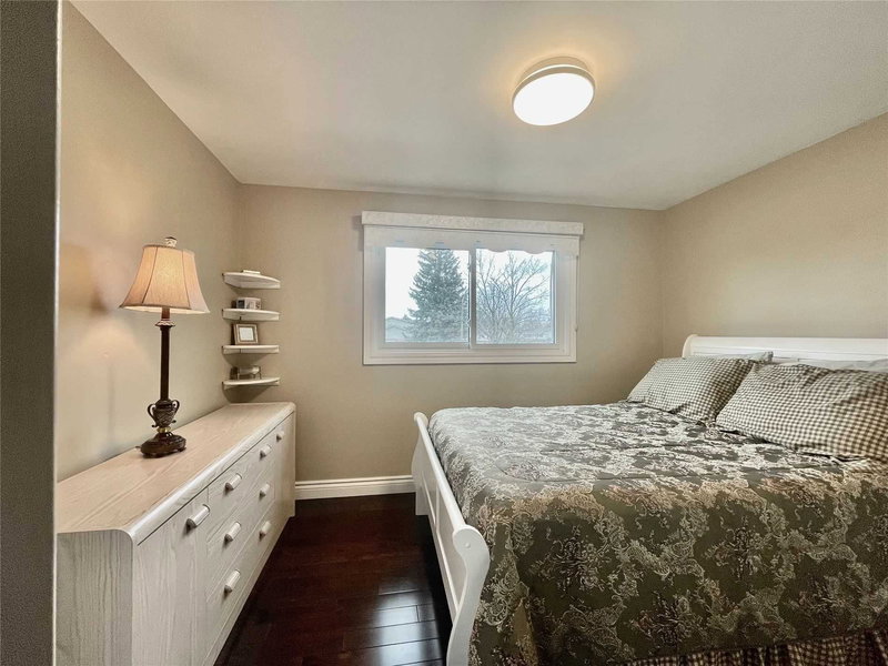 86 Mcgarry Dr, Kitchener, N2N 1A4 | Image 3