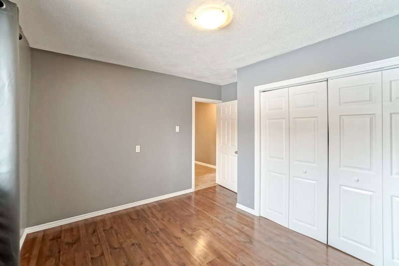 3 Starrview Cres, Mono, L9W 3A8 | Image 3