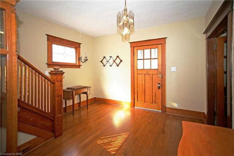 5810 Symmes St, Niagara Falls, L2G 2G3 | Image 2