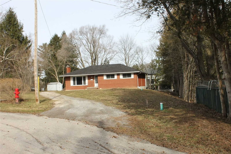 50 East Crest, Hamilton, L9G 2P2 | Image 2