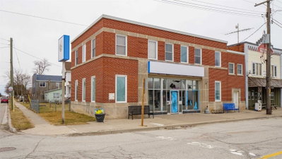 Store W/Apt/Office sold at 2 Erie Street, Chatham-Kent, Ontario, N0P 1W0 - Chatham - MLS: X5547930