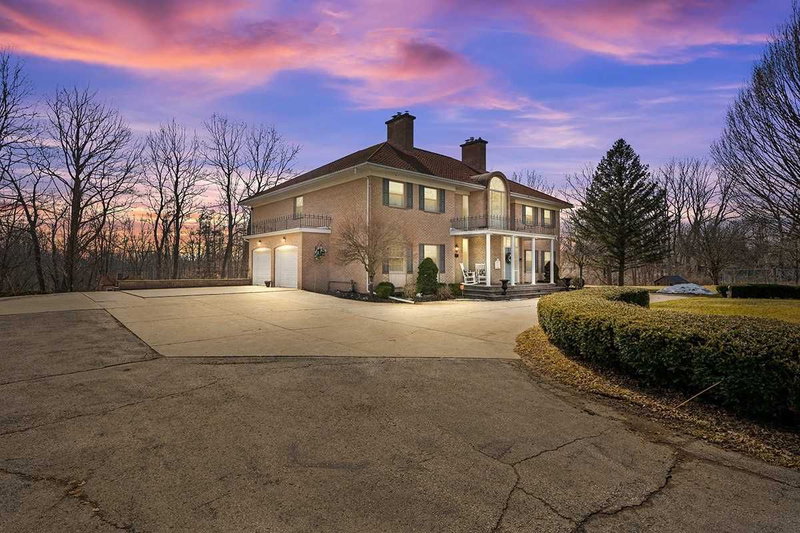 262 Pinetree Lane, Strathroy-Caradoc, N7G 4A8 | Image 2