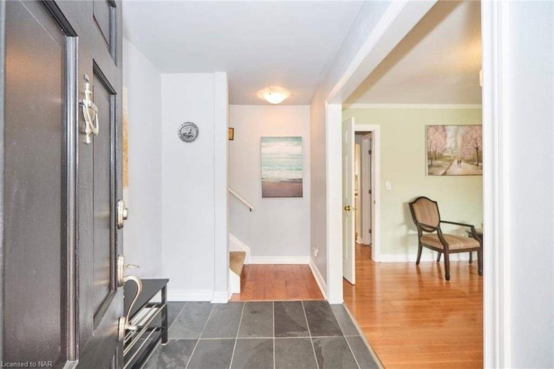 90 Mary St, Niagara-on-the-Lake, L0S 1J0 | Image 3