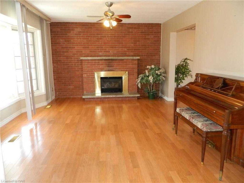 57 Water St, Thorold, L2V 2K5 | Image 2