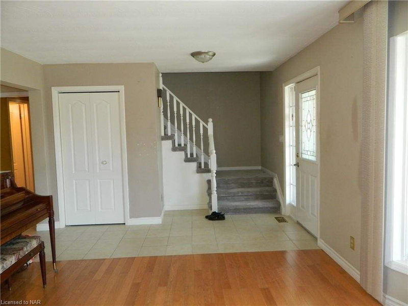 57 Water St, Thorold, L2V 2K5 | Image 3