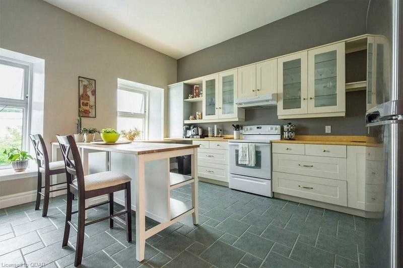 3 - 393 Front St, Belleville, 8N 2Z9 | Image 3