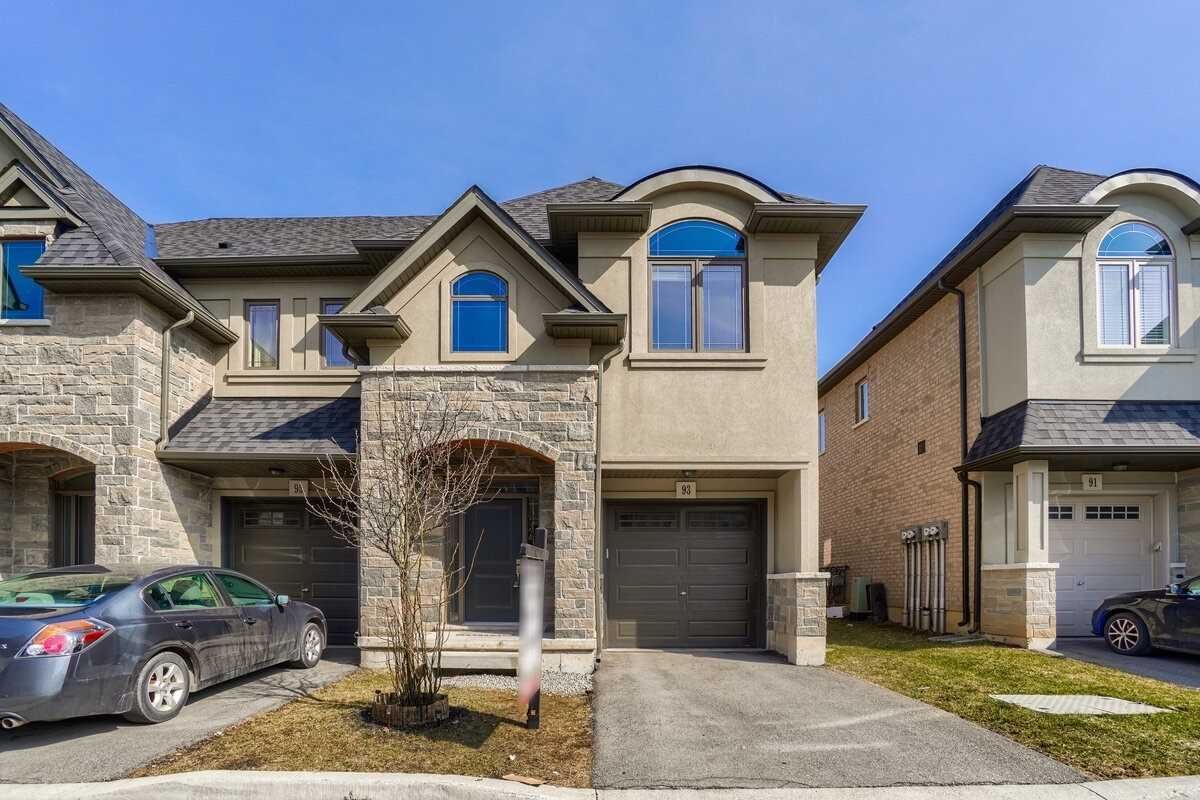 Townhouse sold at 93 Sonoma Valley Crescent, Hamilton, Ontario, L9B 0J3 - Mewburn - MLS: X5566507