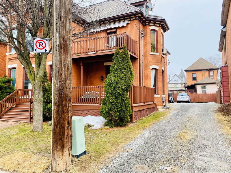 27 Ontario Ave, Hamilton, L8N 2X1 | Image 2