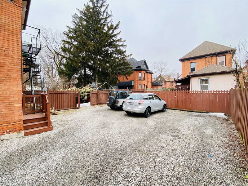 27 Ontario Ave, Hamilton, L8N 2X1 | Image 3