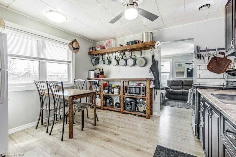 77 Ellen St, Fort Erie, L2A 4C9 | Image 2