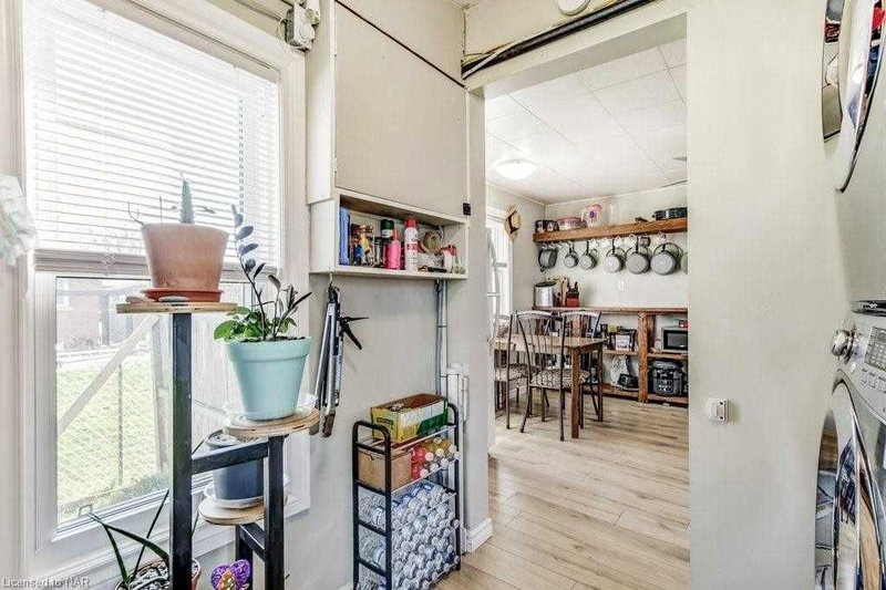 77 Ellen St, Fort Erie, L2A 4C9 | Image 3