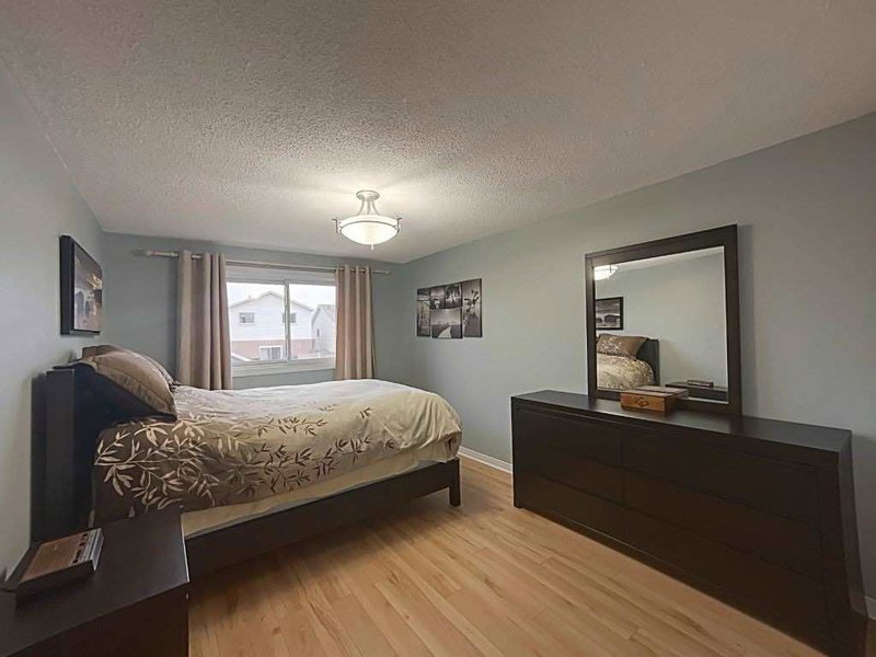 16 Dundee Dr, St. Catharines, L2P3T1 | Image 3