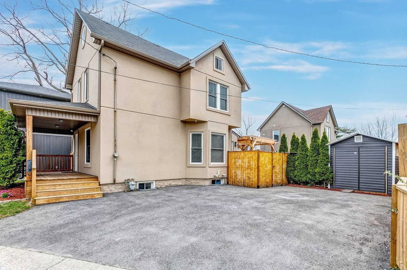 4563 Ryerson Cres, Niagara Falls, L2E1E3 | Image 2