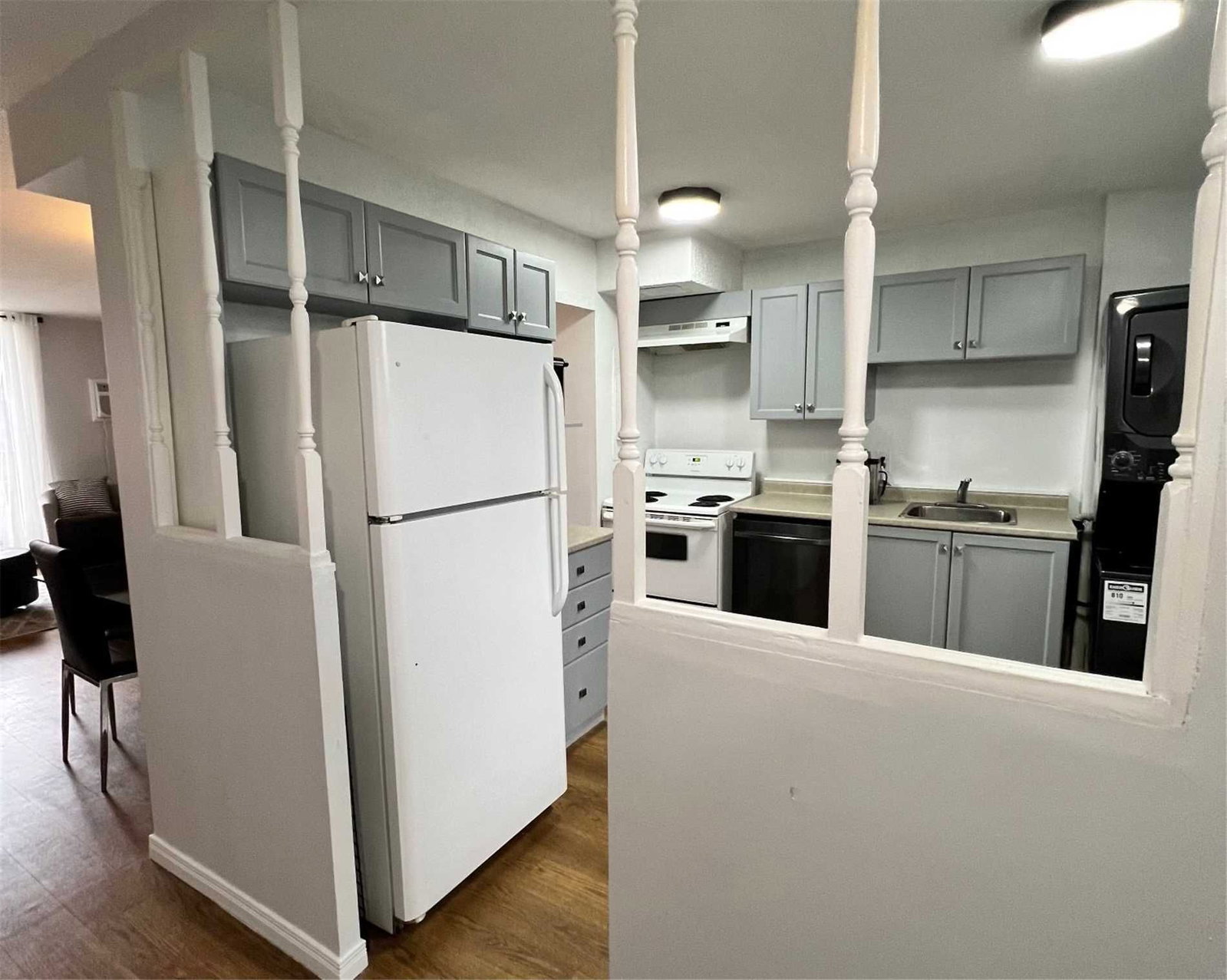 Listing Image 7