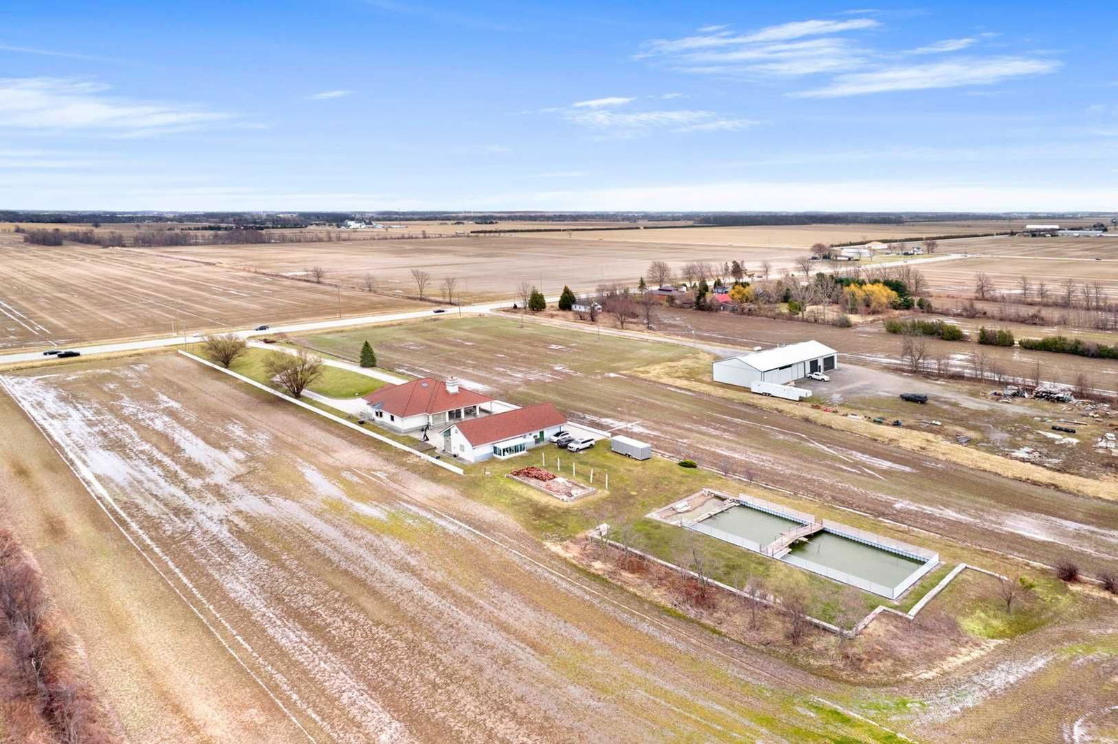 Detached House sold at 461 Patillo Road, Lakeshore, N8N 2L9 - MLS: X5585707