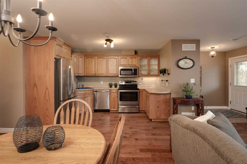 19 Knoll St, Port Colborne, L3K5A4 | Image 3