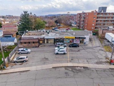 Commercial/Retail sold at 125 Gailmont Drive, Hamilton, Ontario, L8K 4B8 - Corman - MLS: X5588070
