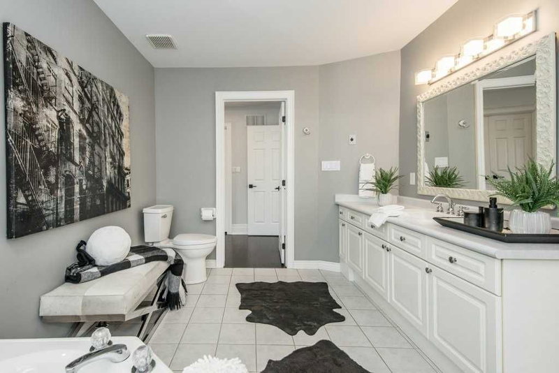 11 - 25 Manor Park Cres, Guelph, N1G 1A2 | Image 3