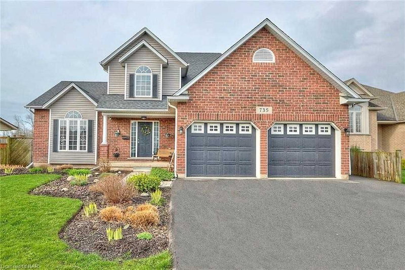 735 Nancy Rd, Fort Erie, L2A 6P8 | Image 2