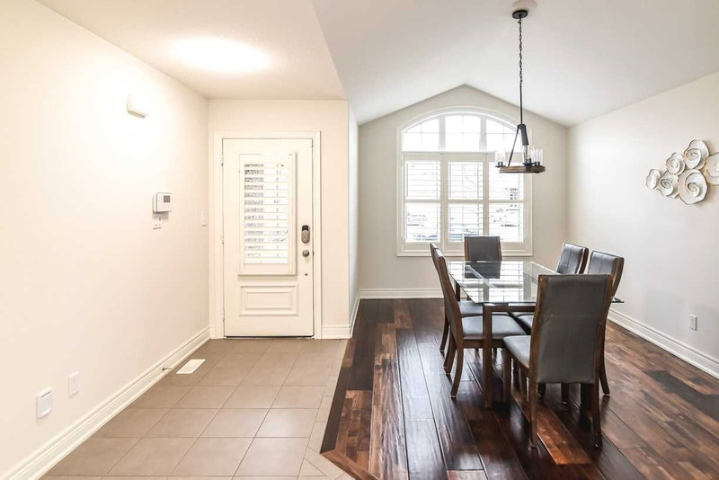 55 Kline Cres, Pelham, L0S 1E5 | Image 2