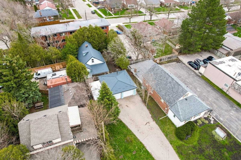 284 Lawrence Ave, Kitchener, N2M1Y4 | Image 2