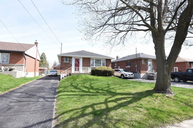 27 Welbourn Dr, Hamilton, L9A 3N1 | Image 2