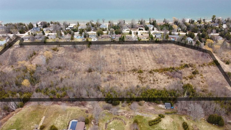 454 Balmy Beach Rd, Georgian Bluffs, N4K5N4 | Image 2