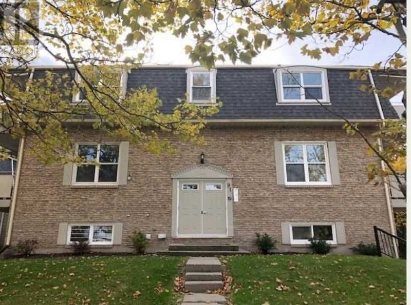 2 - 109 Westmount Rd N, Waterloo, N2L 5G5 | Image 2