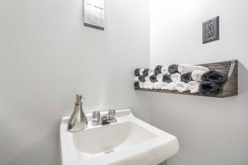 Main - 120 Parkdale Ave N, Hamilton, L8H 5W9 | Image 3