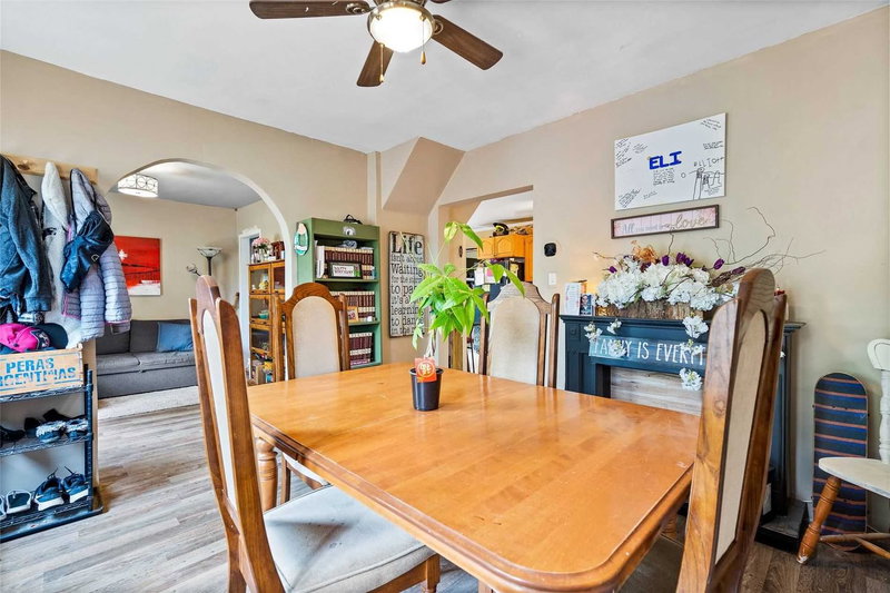 249 Wallace Ave S, Welland, L3B1R7 | Image 3