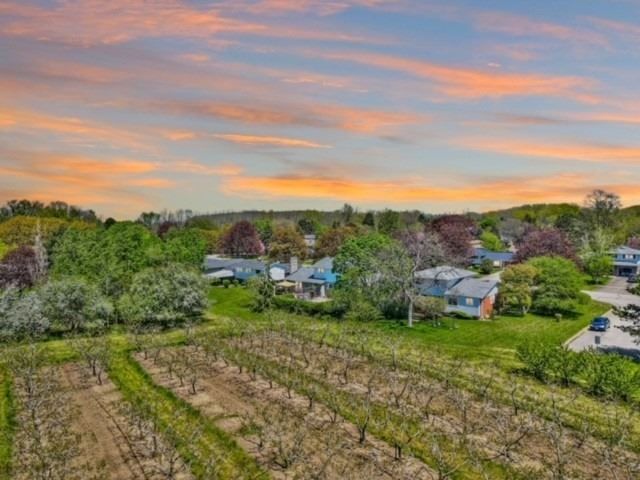 7 Garrison Village Dr, Niagara-on-the-Lake, L0S 1J0 | Image 2