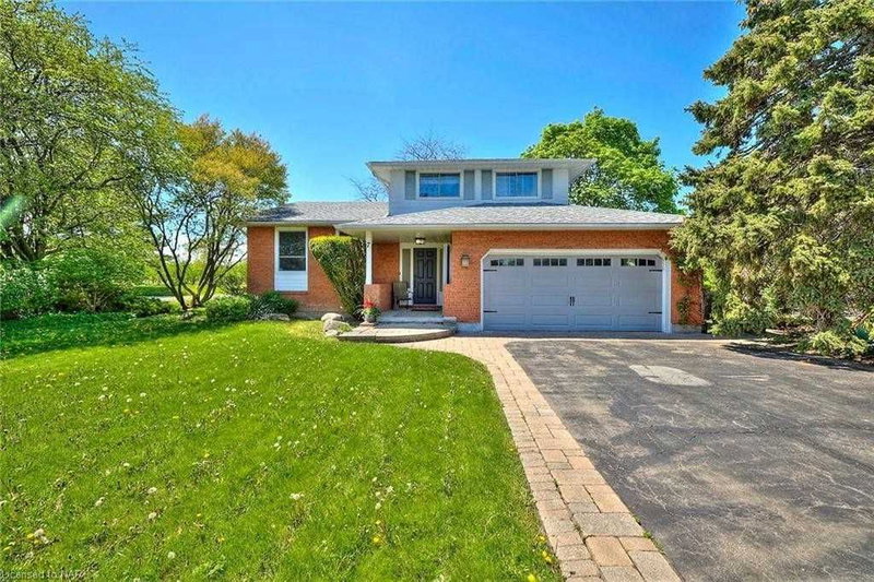 7 Garrison Village Dr, Niagara-on-the-Lake, L0S 1J0 | Image 3