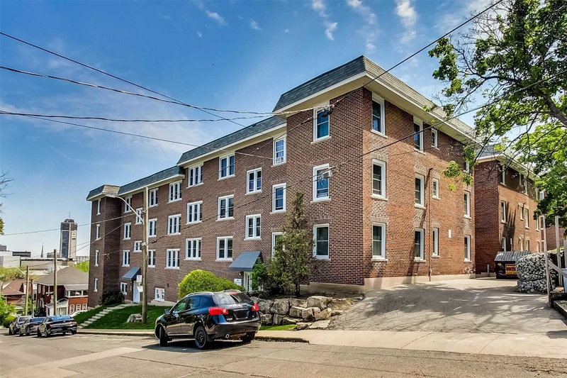 6 - 21 Mountwood Ave, Hamilton, L8N 2G8 | Image 2