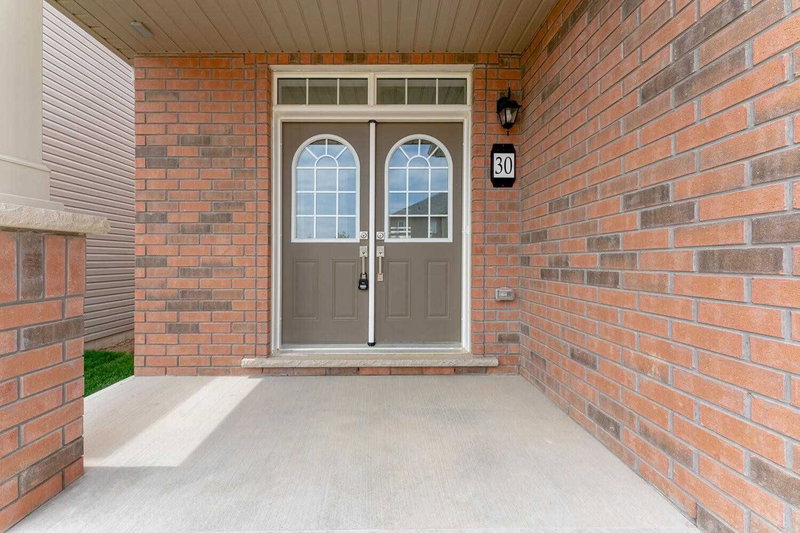 30 Witteveen Dr, Brantford, N3T5L5 | Image 3
