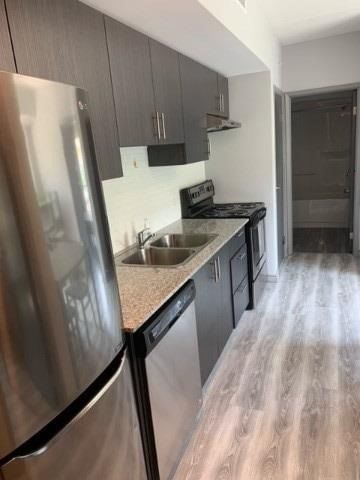 216 - 275 Larch St, Waterloo, N2L 3R2 | Image 2