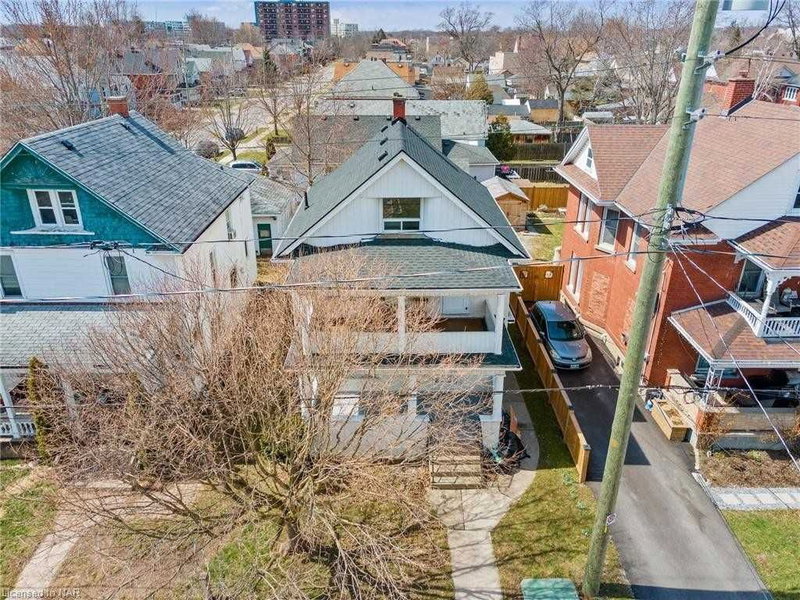 221 Hellems Ave, Welland, L3B 3B6 | Image 3