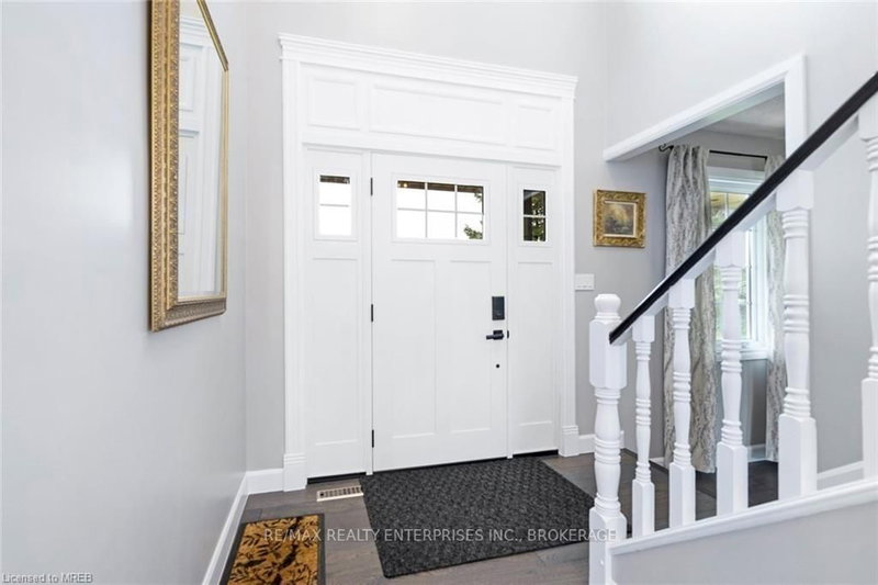 9 Oldfield Crt, Melancthon, L9V 3G7 | Image 2