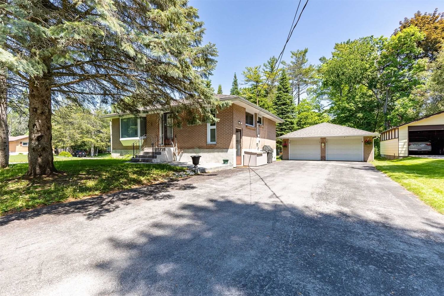 Detached House sold at 23 Wood Street, Quinte West, K8V5P6 - MLS: X5642775