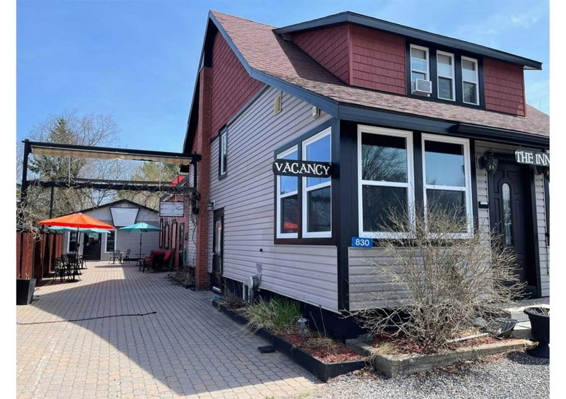 830 Muskoka Rd S, Gravenhurst, P1P 1K3 | Image 3