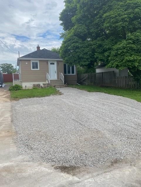 2 Ashford Pl, St. Catharines, L2P 2E9 | Image 2